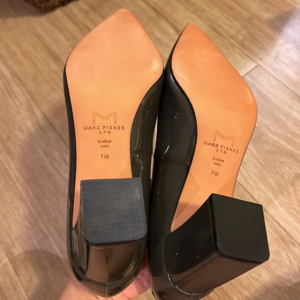 Heels - Picture 3 of 4